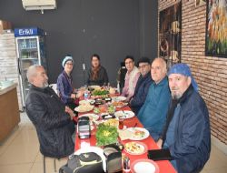 CHP Mut Belediye Bakan Aday Aday Glsm Kevser Basnla bir araya geldi